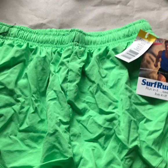 NWT Speedo SURF RUNNER Short Green Small - Picture 2 of 8